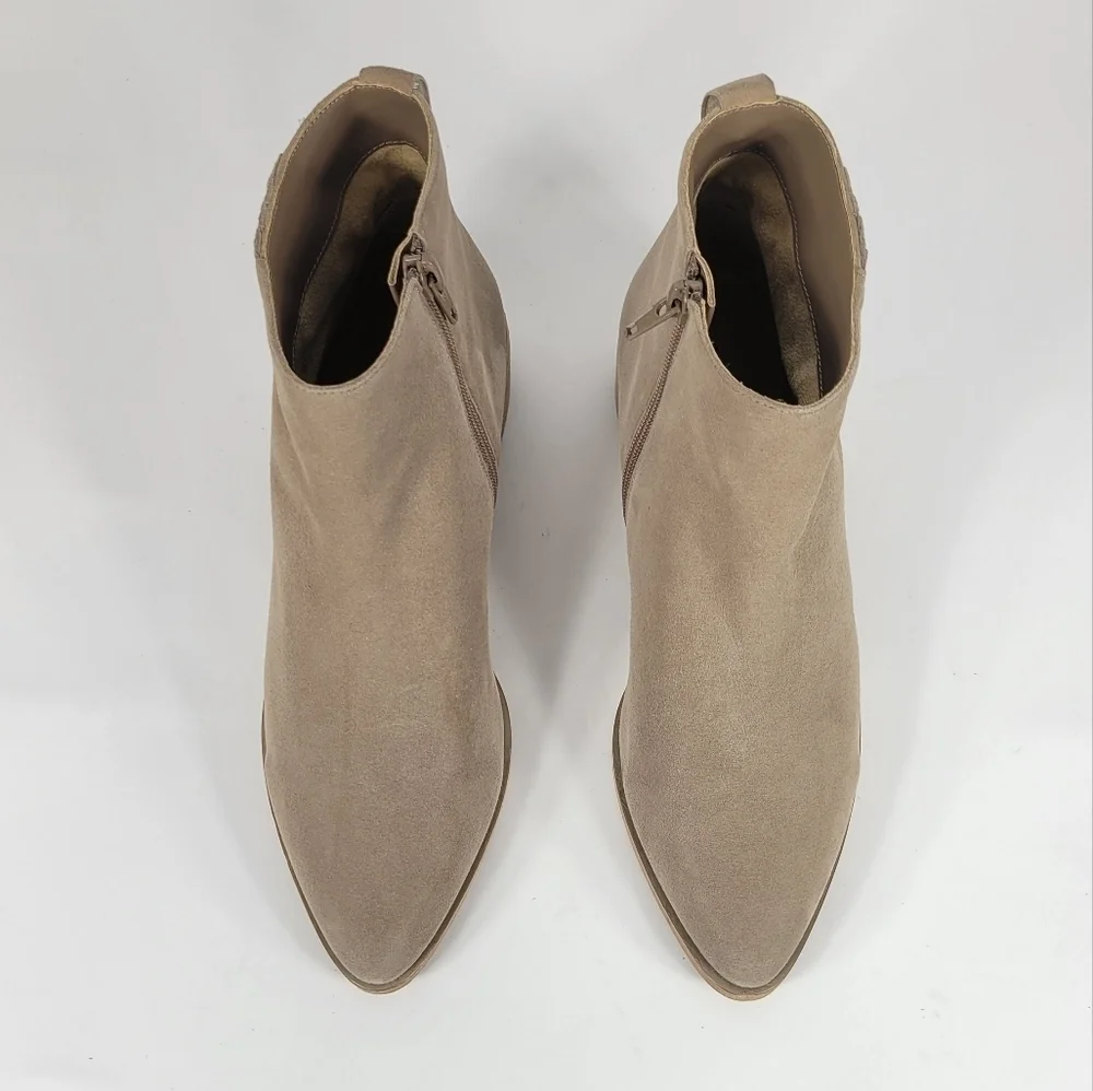 Vaneli Fazar Suede Booties #583 Size 9M